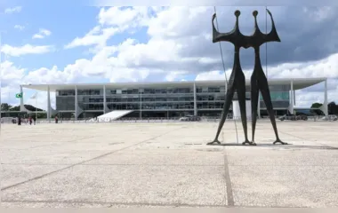 Praça dos Três Poderes em Brasília (DF)