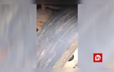 Vídeo mostra situação do pneu do ônibus escolar