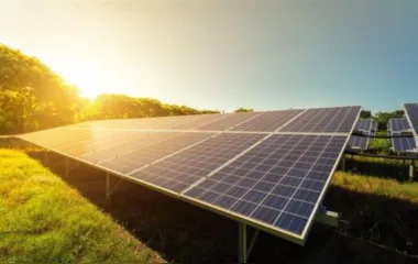 Usina solar pode gerar economia em prédios públicos