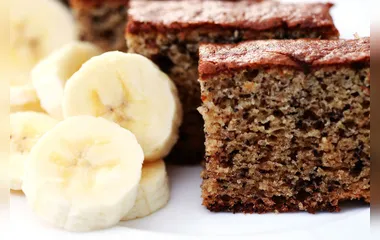 Saiba como preparar bolo de banana funcional fitness
