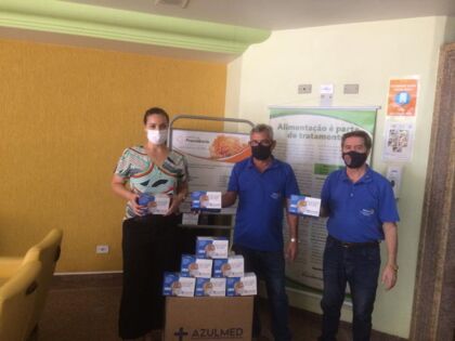 Rotary Cidade Alta doa máscaras para Hospital da Providência.
