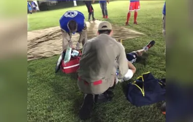 Fake news: acidente em campo de futebol não aconteceu em Apucarana; entenda