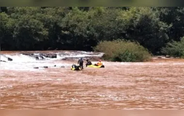 Rapaz, de 20 anos, desaparece em rio após se afogar