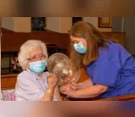 Idosa de 108 anos que sobreviveu a gripe espanhola é vacinada contra Covid