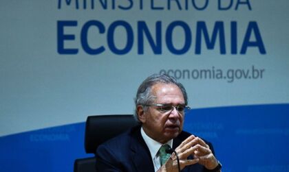 Guedes cita Eletrobras e Correios como “privatizações óbvias”