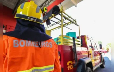 Trabalhador sofre queda de laje e é resgatado por bombeiros