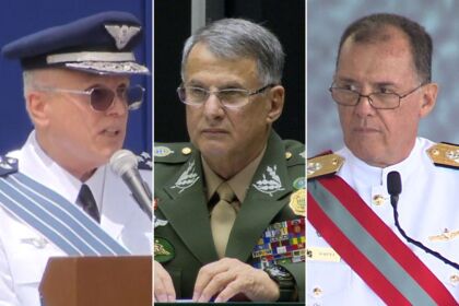 Comandantes das Forças Armadas pedem demissão de cargos