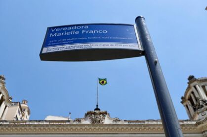 Prefeitura do Rio inaugura nova placa de Marielle, agora sob vigilância do COR