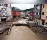 A chanceler alemã Angela Merkel disse neste, domingo (17) que as enchentes são "aterrorizantes"