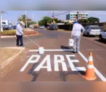 Diretran reforça sinalização viária em avenidas de Arapongas