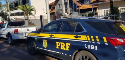 Carro roubado em Maringá é recuperado em Rolândia