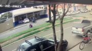 Criança de 3 anos é atropelada por carro no Paraná; vídeo