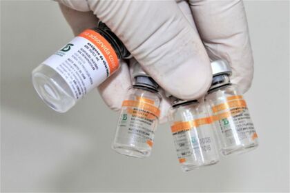 Saúde retoma campanha de vacinação da 2ª dose da CoronaVac