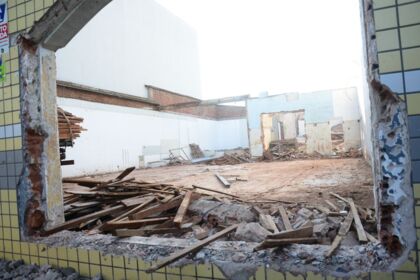 Valorização dos imóveis faz aumentar demolições em Apucarana