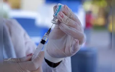 Pessoas recebem vacina de tétano no lugar da Covid no PR