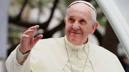 "Ato de amor", diz papa Francisco sobre vacinação