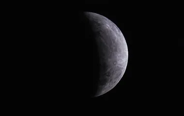 Eclipse parcial da Lua poderá ser visto nesta sexta-feira