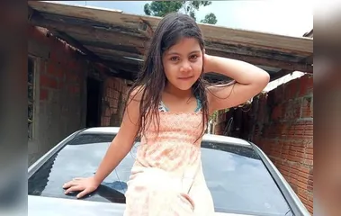 Menina de 7 anos morre após torcer o joelho na escola