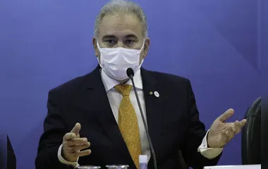 Ministro da Saúde Marcelo Queiroga testa positivo para covid