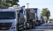 Greve: caminhoneiros podem parar a partir de novembro