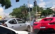 Vídeo: Mulher risca Ferrari após motorista negar dinheiro