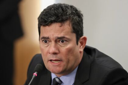 'Bolsonaro quer mais 4 anos para continuar sem fazer nada'