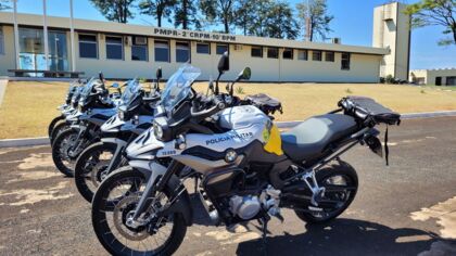 Deputado Filipe Barros entrega motos para a PM de Apucarana