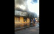 Incêndio destrói prédio de padaria em Lunardelli; Vídeo