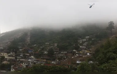 Petrópolis aciona sirenes e alerta sobre efeitos da chuva