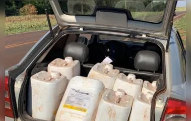 PR: carro carregado com 300 litros de herbicida é apreendido