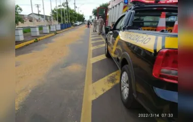 Motociclista derrapa em óleo e é socorrido em Apucarana