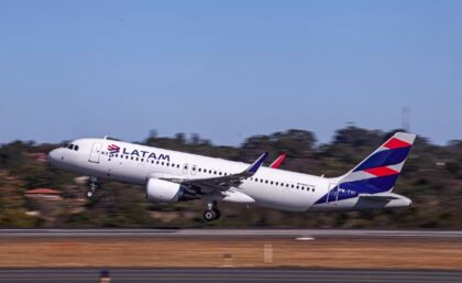 Companhia aérea adia início de novas rotas no Paraná
