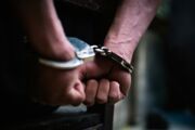 Homem com medida protetiva é preso na Vila Nova