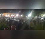 Milhares de pessoas participam de procissão em Apucarana