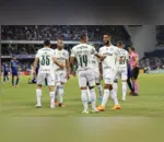 O jogador Breno Lopes, da SE Palmeiras, comemora seu gol contra a equipe do CS Emelec, durante partida válida pela fase de grupos, da Copa Libertadores, no Estádio George Capwell. (Foto: Cesar Greco)