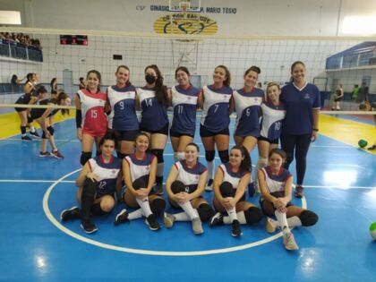 Colégio Glorinha conquista o voleibol feminino "A" nos JEP's