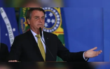 Bolsonaro ajuíza ação contra Moraes por abuso de autoridade