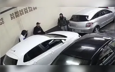 Ladrões invadem garagem de usados e furtam três carros em Rolândia