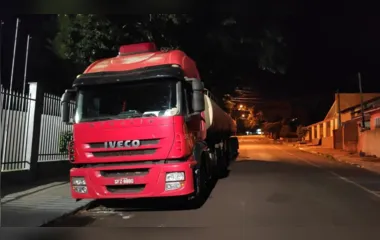 Caminhão tanque roubado em SP é recuperado em Marilândia do Sul