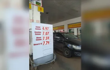 Gasolina comum está até R$ 0,43 mais barata em Apucarana
