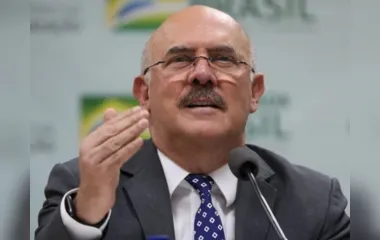 Milton Ribeiro diz ter recebido ligação de Bolsonaro antes de operação