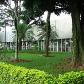 A Biblioteca Machado de Assis fica localizada na Rua Mutum, S/N - Praça Cacilda Becker/Espaço Cultural Érico Veríssimo