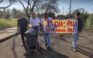 Filhos de petista assassinado por bolsonarista realizam ato pela paz