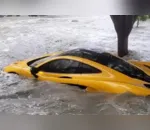 McLaren P1 avaliada em R$ 15 milhões foi levada pelas enchentes