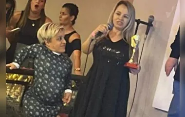 Telma Lima foi premiada no último domingo (25), na Casa dos Artistas
