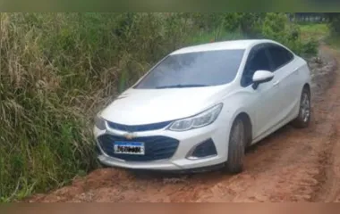 Chevrolet Cruze foi encontrado parado na área rural de Guamiranga