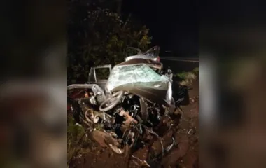 A colisão frontal entre os dois carros ocorreu no quilômetro 77,  próximo a Silveirópolis
