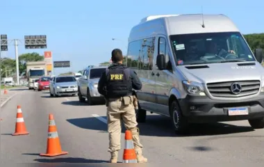 49 pessoas foram presas por bloqueios em rodovias federais, diz PRF