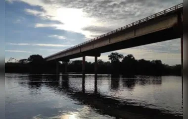 Ponte do rio Ivaí, entre São João do Ivaí e São Pedro do Ivaí