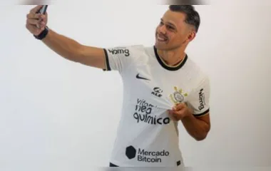 Atacante paraguaio Ángel Romero foi anunciado pelo Timão nesta quinta-feira (15)